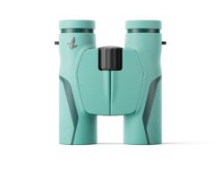 https://www.odimon.sk/buxus/images/fotogaleria/katalog_produktov/optika_1/dalekohlady_3/dalekohlad_swarovski_my_junior_7x28_glacier_blue/dalekohlad_swarovski_my_junior_7x28_glacier_blue_.jpg SWAROVSKI www.24k.sk