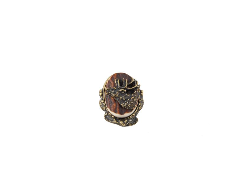 https://www.odimon.sk/buxus/images/produkty/katalog_produktov/polovnicke_potreby/kozeny_tovar_zubicek/bollo_parohove-kovove_oval_-_jelen_hlava/20112110081033-4LP13d.jpg ZUBÍČEK www.24k.sk