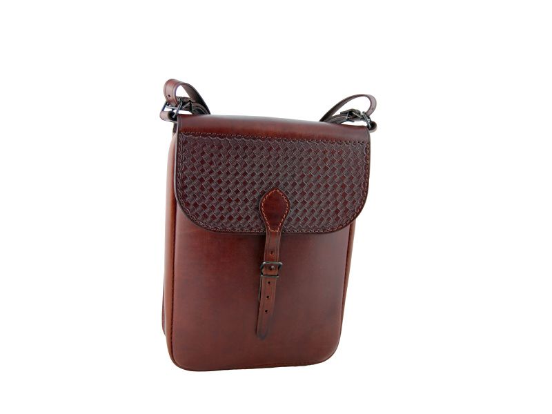 https://www.odimon.sk/buxus/images/produkty/katalog_produktov/polovnicke_potreby/kozeny_tovar_zubicek/lesnicka_brasna_hovadzina_hneda_polozdobena/20111910141009-2B07.jpg ZUBÍČEK www.24k.sk